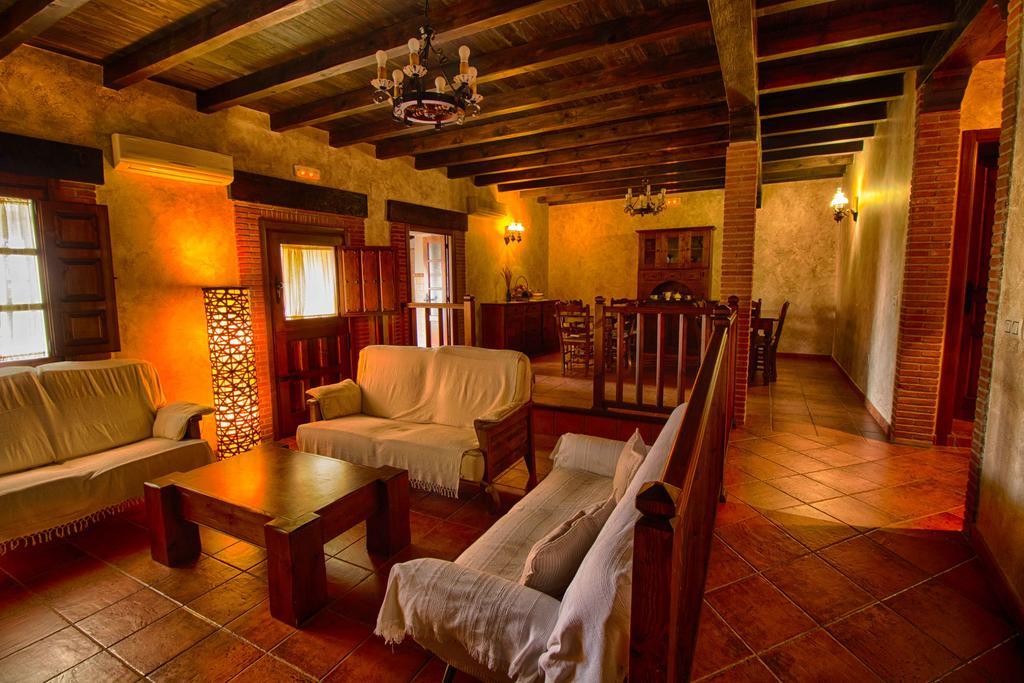 Casa Rural Tia Tomasa Malpartida De Plasencia Luaran gambar